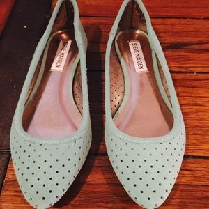 Size 6 - Steve Madden flats